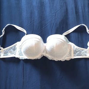 White bra size 34DD with beautiful lacing.